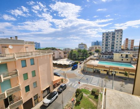 Laura – spazioso appartamento 7 posti letto in affitto al lido degli scacchi, a pochi passi dal mare